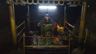 Mukhalingam Temple Inside