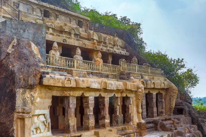 Undavalli Caves – An Abode of Wonders